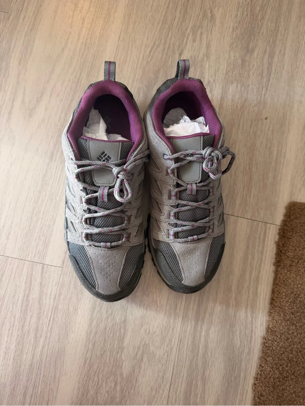 Columbia Hiking Shoes Women’s Size 9.5